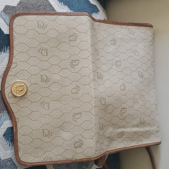 CHRISTIAN DIOR - Picture 10 of 12